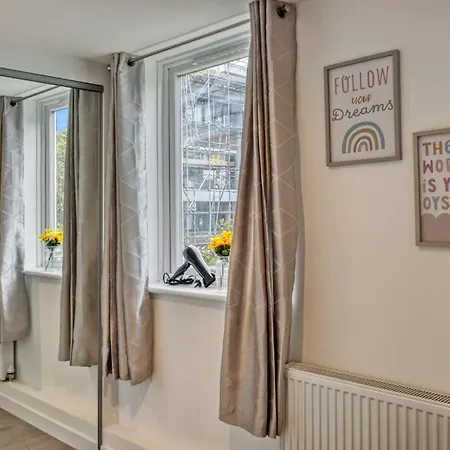 Hidden Gem In Battersea W/ Free Parking Apartment London Exterior photo
