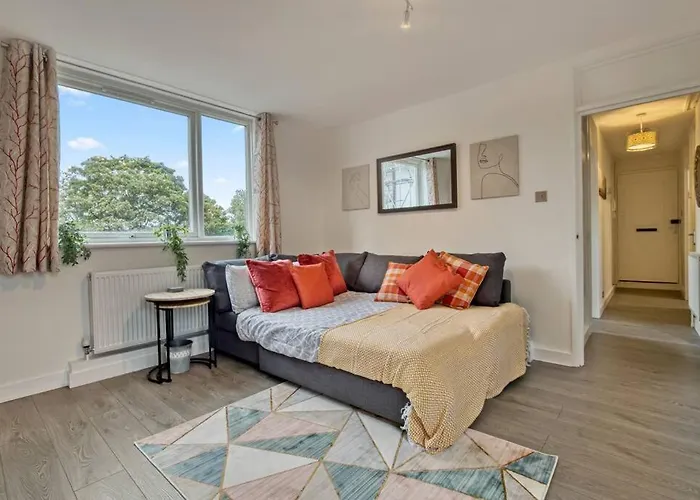 Hidden Gem In Battersea W/ Free Parking